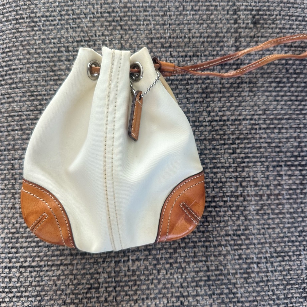 Rare and Vintage Coach Y2K Mini Drawstring Pouch/Wristlet